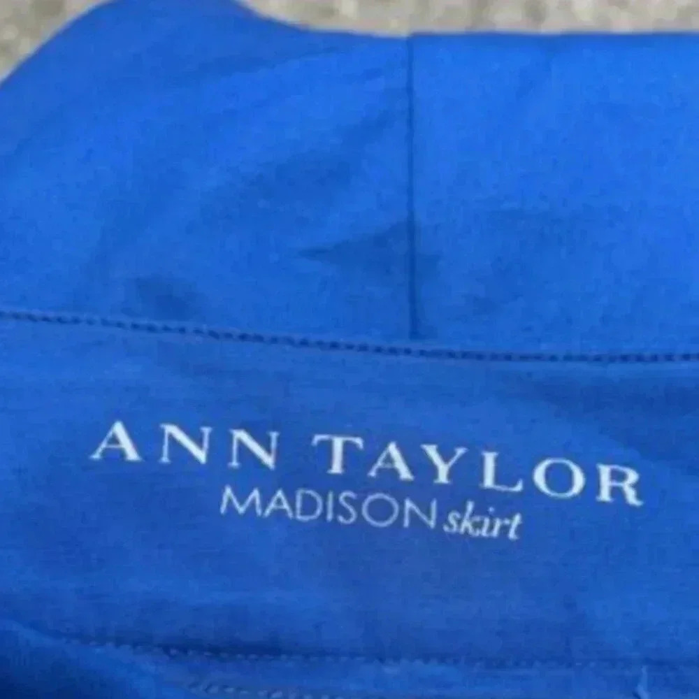 Ann Taylor Madison Skirt 6 - Picture 3 of 5
